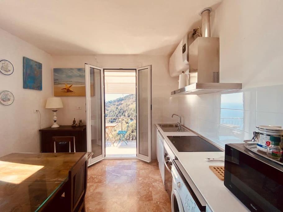 La Finestra Sul Mare A Drignana Villa Vernazza Exterior foto